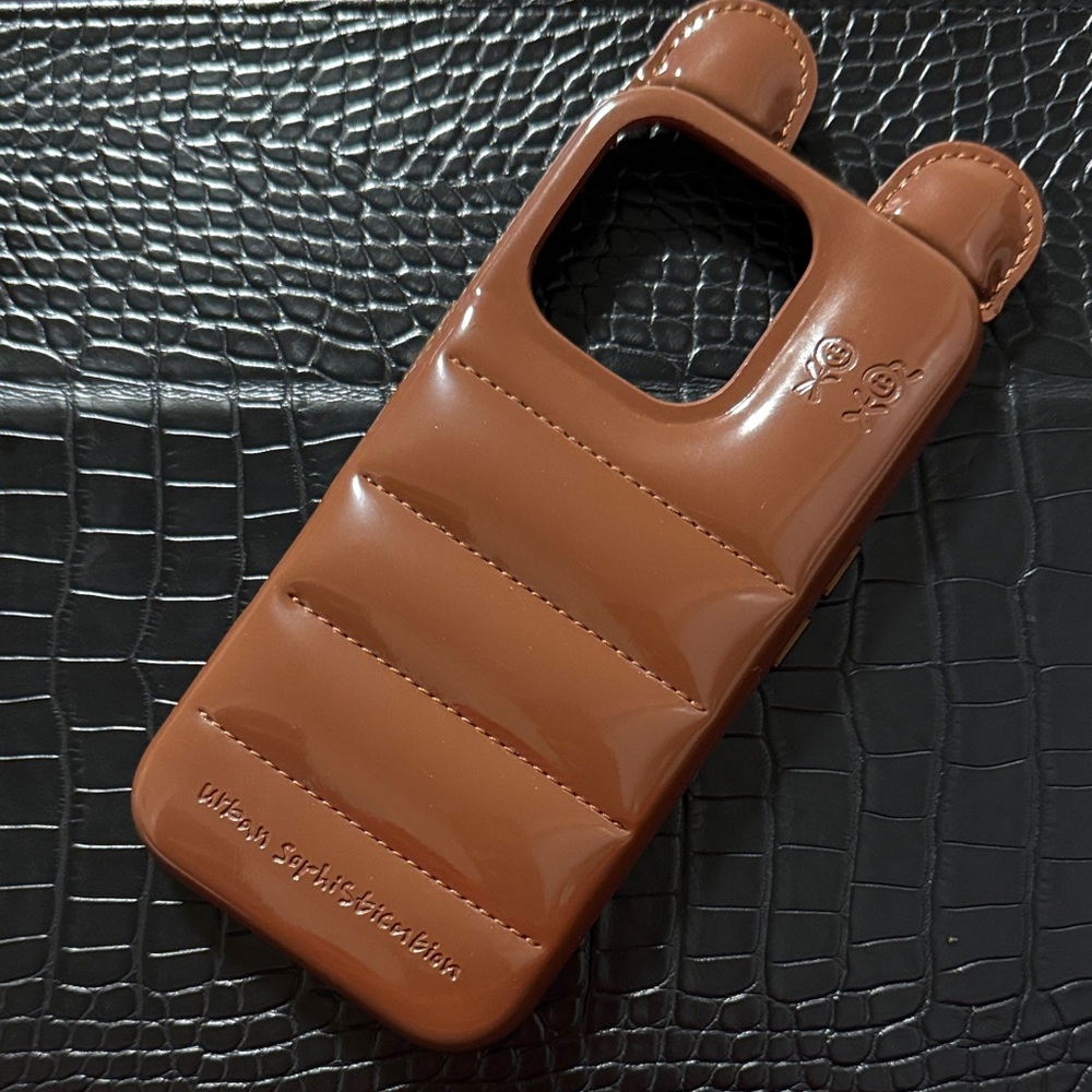 iPhone 16 pro* Chocolate brown teddy bear ear puffer urban sophistication